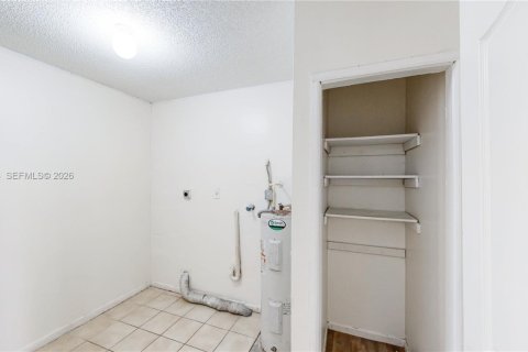 Купить виллу или дом в Хомстед, Флорида 4 спальни, 135.82м2, № 2043514 - фото 25