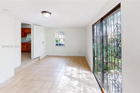 Купить виллу или дом в Хомстед, Флорида 4 спальни, 135.82м2, № 2043514 - фото 9