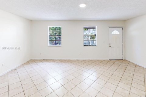 Купить виллу или дом в Хомстед, Флорида 4 спальни, 135.82м2, № 2043514 - фото 5