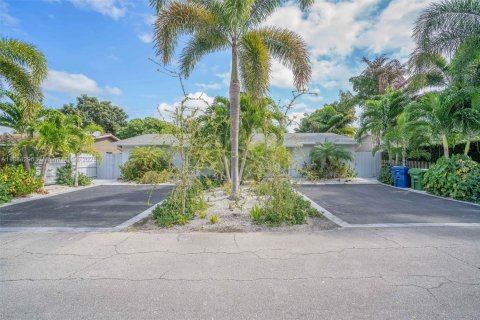 Casa en alquiler en Wilton Manors, Florida, 2 dormitorios, 169.73 m2 № 1930648 - foto 5