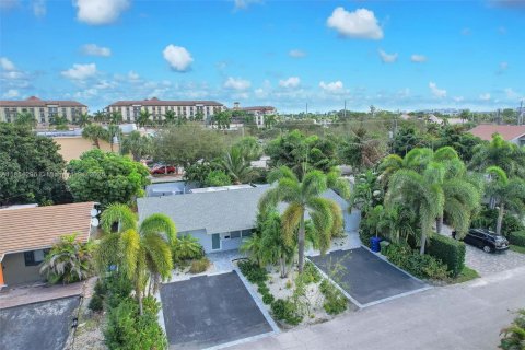 Casa en alquiler en Wilton Manors, Florida, 2 dormitorios, 169.73 m2 № 1930648 - foto 3