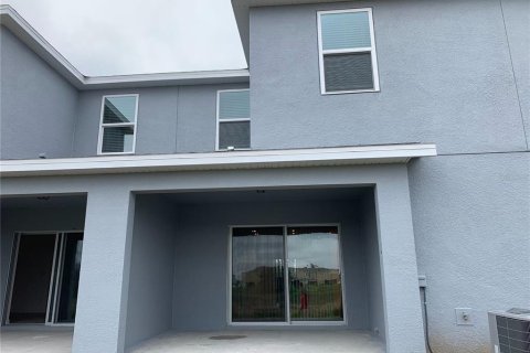 Townhouse in Davenport, Florida 3 bedrooms, 149.2 sq.m. № 1913488 - photo 10