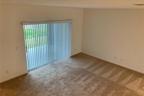 Townhouse in Davenport, Florida 3 bedrooms, 149.2 sq.m. № 1913488 - photo 2