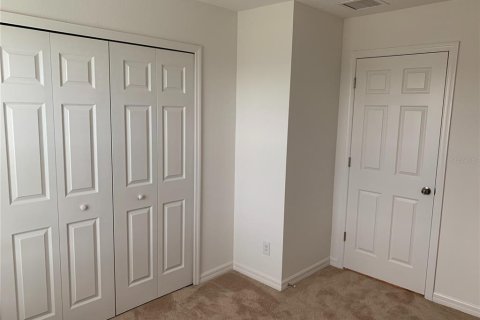 Townhouse in Davenport, Florida 3 bedrooms, 149.2 sq.m. № 1913488 - photo 6