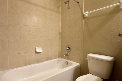 Touwnhouse à louer à Orlando, Floride: 4 chambres, 174.01 m2 № 1901677 - photo 17
