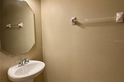 Touwnhouse à louer à Orlando, Floride: 4 chambres, 174.01 m2 № 1901677 - photo 15