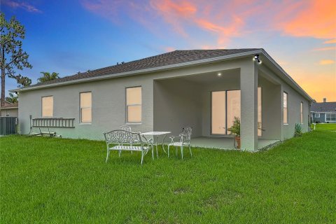 Casa en venta en Palm Bay, Florida, 4 dormitorios, 229.56 m2 № 2223653 - foto 2
