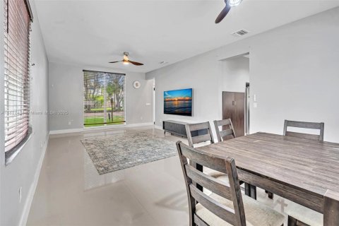 Villa ou maison à vendre à Cooper City, Floride: 4 chambres, 237.09 m2 № 1940849 - photo 24