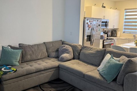 Adosado en alquiler en Homestead, Florida, 3 dormitorios, 123.37 m2 № 2027681 - foto 15