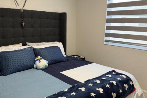 Adosado en alquiler en Homestead, Florida, 3 dormitorios, 123.37 m2 № 2027681 - foto 12