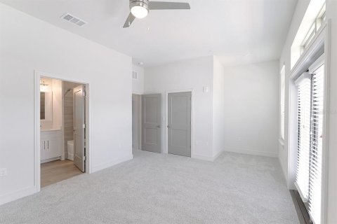 Townhouse in Sarasota, Florida 2 bedrooms, 138.7 sq.m. № 1634392 - photo 20
