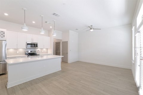 Townhouse in Sarasota, Florida 2 bedrooms, 138.7 sq.m. № 1634392 - photo 8