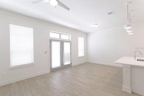 Townhouse in Sarasota, Florida 2 bedrooms, 138.7 sq.m. № 1634392 - photo 11