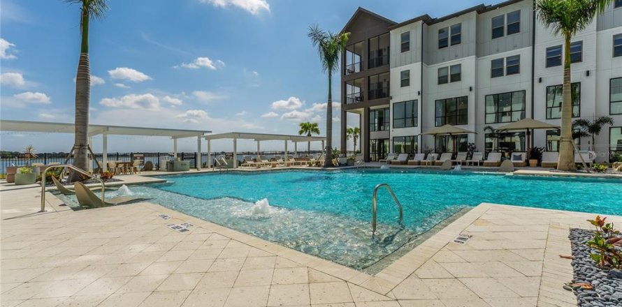 Adosado en Sarasota, Florida 2 dormitorios, 138.7 m2 № 1634392