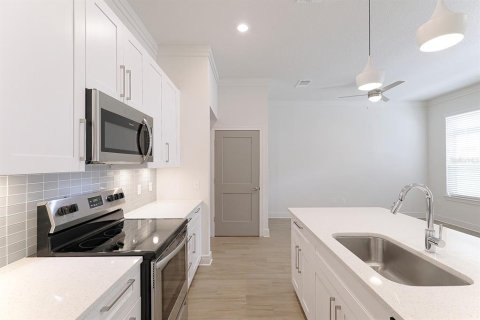 Townhouse in Sarasota, Florida 2 bedrooms, 138.7 sq.m. № 1634392 - photo 6