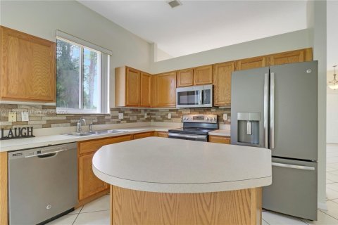 House in Stuart, Florida 3 bedrooms, 154.78 sq.m. № 1818156 - photo 24