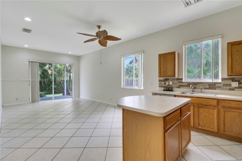 House in Stuart, Florida 3 bedrooms, 154.78 sq.m. № 1818156 - photo 25