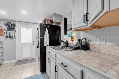 Casa en venta en Saint Petersburg, Florida, 2 dormitorios, 80.27 m2 № 2383823 - foto 14