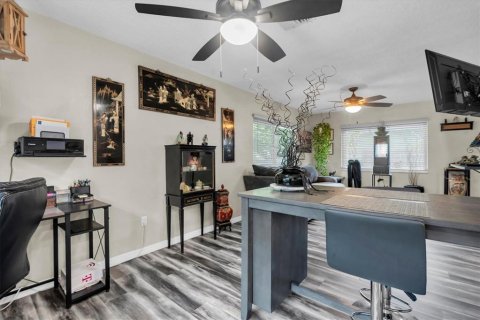 Casa en venta en Saint Petersburg, Florida, 2 dormitorios, 80.27 m2 № 2383823 - foto 10