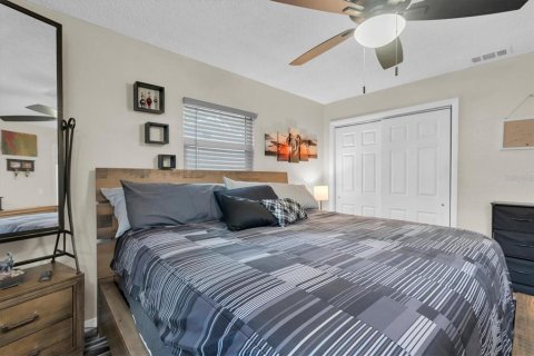 Casa en venta en Saint Petersburg, Florida, 2 dormitorios, 80.27 m2 № 2383823 - foto 17