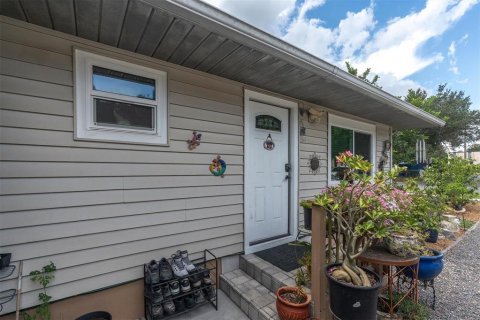 Casa en venta en Saint Petersburg, Florida, 2 dormitorios, 80.27 m2 № 2383823 - foto 4