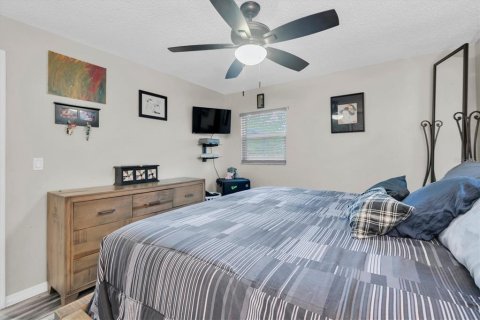 Casa en venta en Saint Petersburg, Florida, 2 dormitorios, 80.27 m2 № 2383823 - foto 16