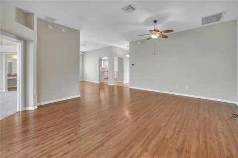House in The Villages, Florida 3 bedrooms, 172.89 sq.m. № 1795064 - photo 20