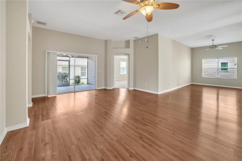 House in The Villages, Florida 3 bedrooms, 172.89 sq.m. № 1795064 - photo 19