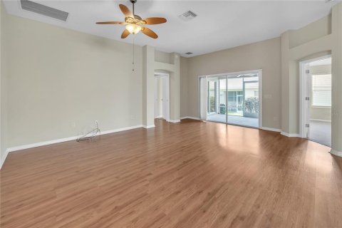 House in The Villages, Florida 3 bedrooms, 172.89 sq.m. № 1795064 - photo 18