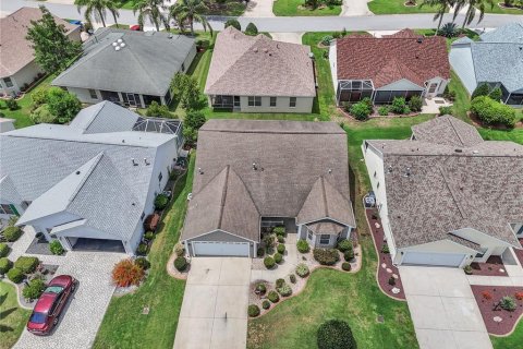 House in The Villages, Florida 3 bedrooms, 172.89 sq.m. № 1795064 - photo 3