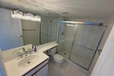 Снять в аренду кондоминиум в Авентура, Флорида 3 комнаты, 101.36м2, № 2146188 - фото 23