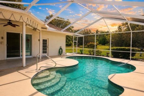 House in Lecanto, Florida 4 bedrooms, 193.24 sq.m. № 2205412 - photo 3