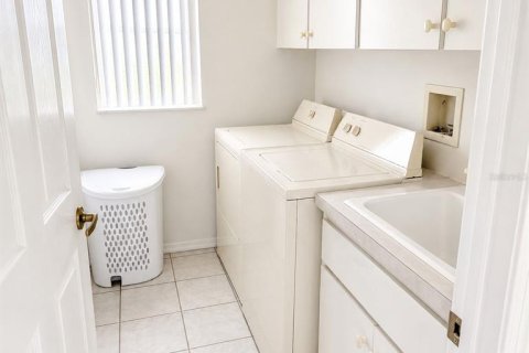 House in Lecanto, Florida 4 bedrooms, 193.24 sq.m. № 2205412 - photo 19