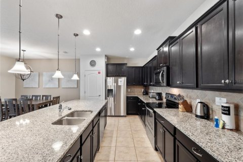 Townhouse in Kissimmee, Florida 4 bedrooms, 195.28 sq.m. № 2166031 - photo 6