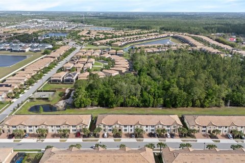Townhouse in Kissimmee, Florida 4 bedrooms, 195.28 sq.m. № 2166031 - photo 30