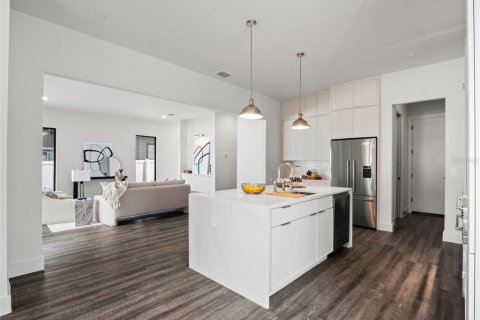 Villa ou maison à vendre à Orlando, Floride: 3 chambres, 274.06 m2 № 2314693 - photo 4