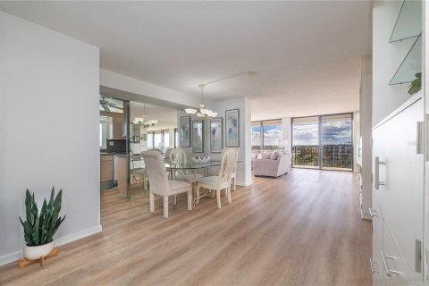 Condominio en alquiler en Cocoa Beach, Florida, 2 dormitorios, 148.64 m2 № 1629987 - foto 20
