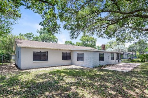 Villa ou maison à louer à Brandon, Floride: 4 chambres, 185.06 m2 № 1895209 - photo 16