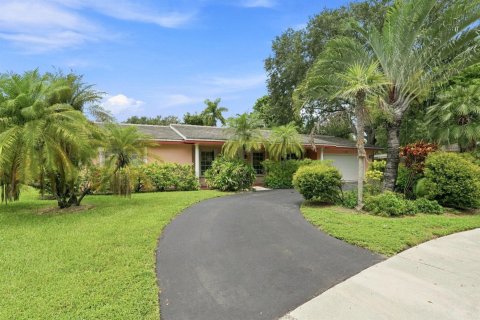 Casa en Plantation, Florida 3 dormitorios, 202.34 m2 № 2185707