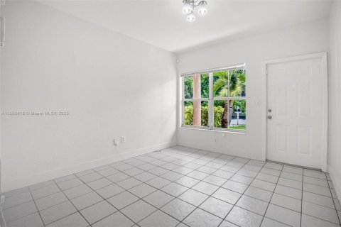 Touwnhouse à louer à Florida City, Floride: 3 chambres, 141.86 m2 № 1857369 - photo 6
