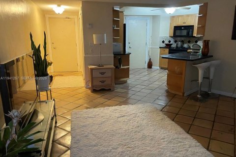 Copropriété à louer à Fort Lauderdale, Floride: 59.83 m2 № 2183339 - photo 4