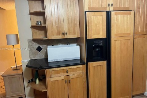 Copropriété à louer à Fort Lauderdale, Floride: 59.83 m2 № 2183339 - photo 6