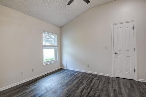 House in Brandon, Florida 3 bedrooms, 144.28 sq.m. № 2426870 - photo 22