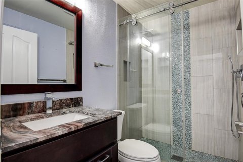 House in Brandon, Florida 3 bedrooms, 144.28 sq.m. № 2426870 - photo 20