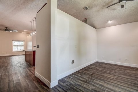 House in Brandon, Florida 3 bedrooms, 144.28 sq.m. № 2426870 - photo 6