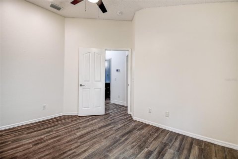 House in Brandon, Florida 3 bedrooms, 144.28 sq.m. № 2426870 - photo 21