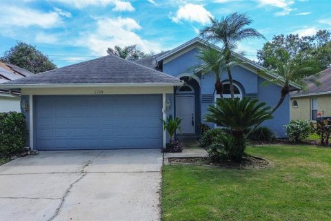 House in Brandon, Florida 3 bedrooms, 144.28 sq.m. № 2426870