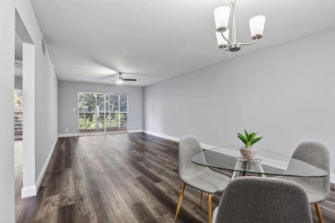 Купить кондоминиум в Коконат Крик, Флорида 5 комнат, 107.4м2, № 2146063 - фото 8