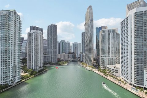 Copropriété à vendre à Miami, Floride: 2 chambres, 131.74 m2 № 1676230 - photo 26