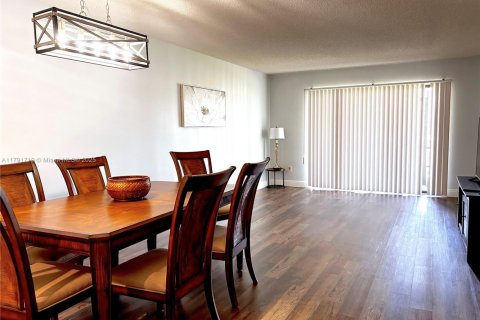 Copropriété à vendre à Lake Worth, Floride: 2 chambres, 126.35 m2 № 1936289 - photo 10